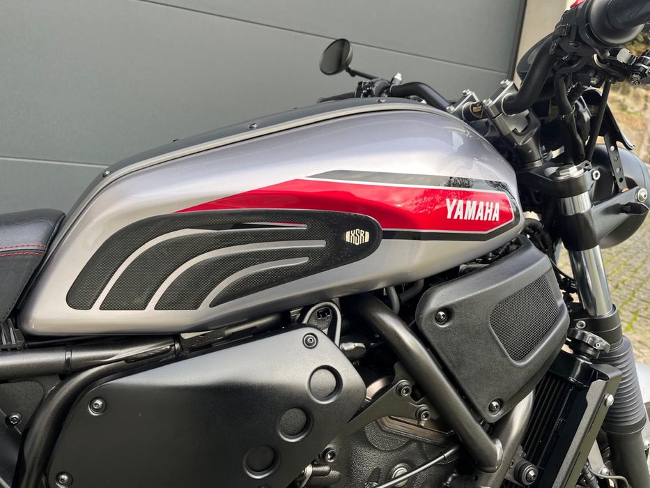 Yamaha Xsr 700 muito bem estimada