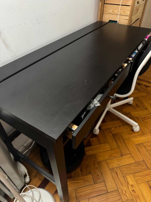 Secretária HEMNES preta