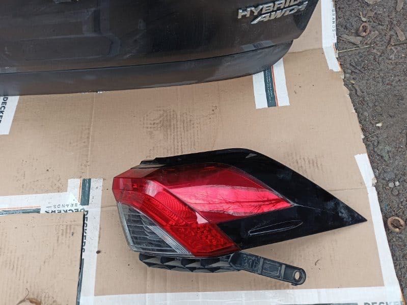 Klapa tył lampy tył do Toyota Rav 4 lift kolor czarny