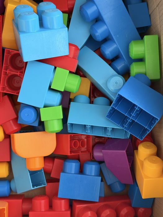 великі деталі дитячого конструктора Mega Bloks (First Builders / Toddler Blocks) 68 деталей