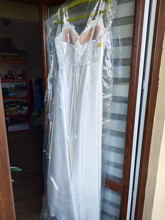 Suknia Ślubna z satyny Ecru 40/42