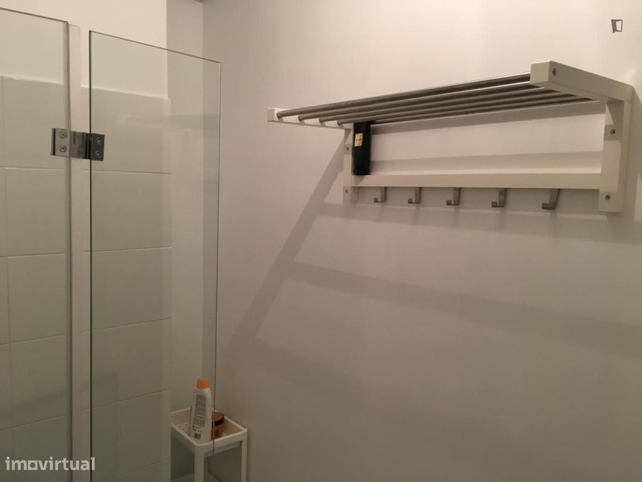 Quarto - localizado em Bonfim Porto