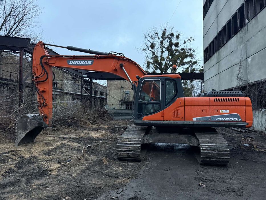 Гусеничний екскаватор Doosan DX255 ls