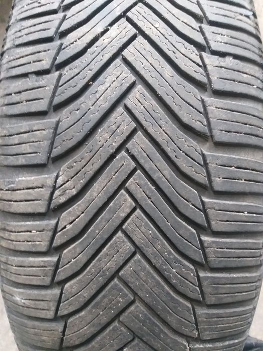 225- 50- 17  Шини з дисками   Опель Інсігнія