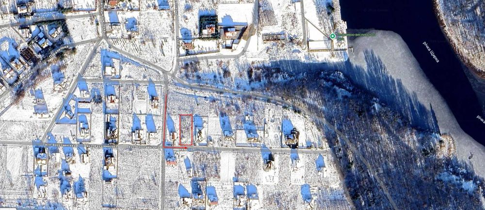 Ділянка 10 соток у Наварії біля лісу та озера | світло, газ