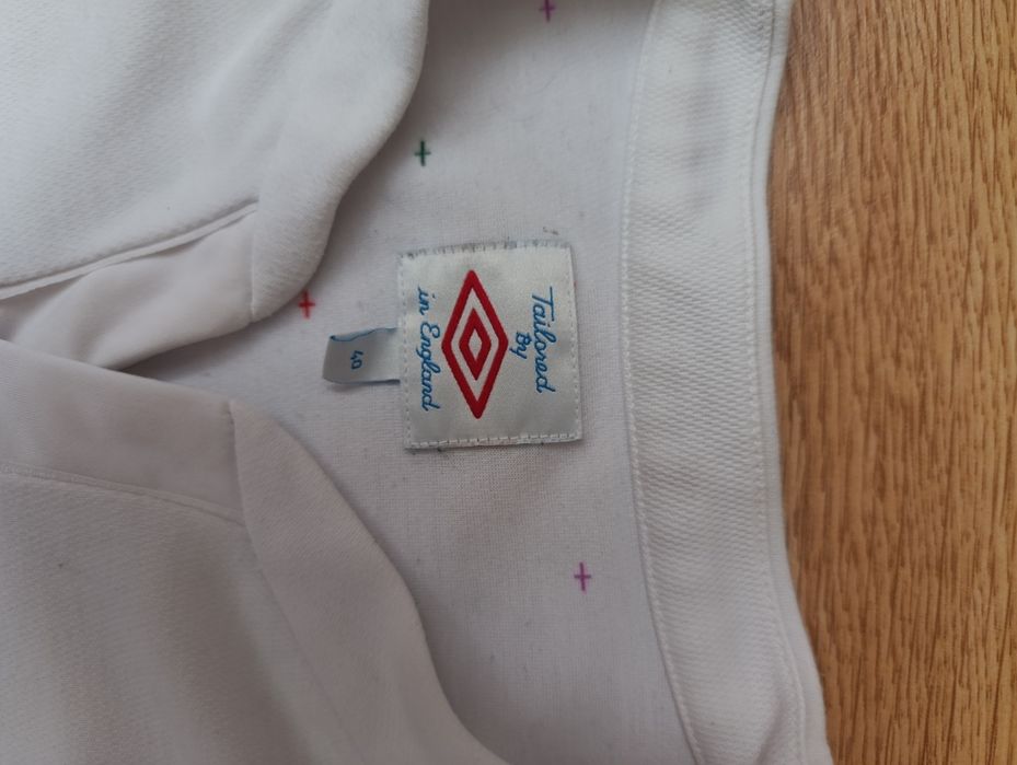 Продам футболка umbro