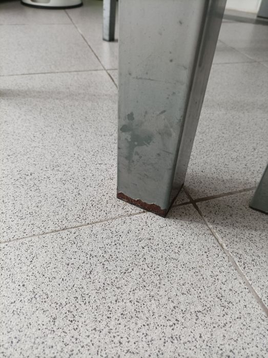 Mesa extensível+4 Cadeiras
