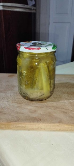 Консервация, острый огурец