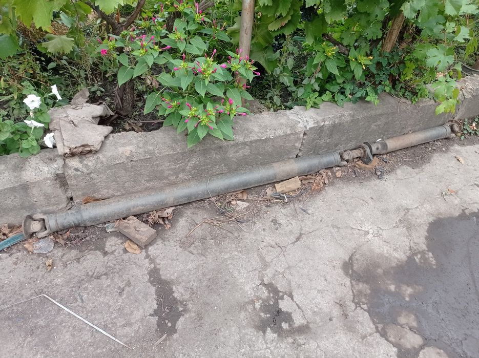 Кардан мерседес Т1 207d