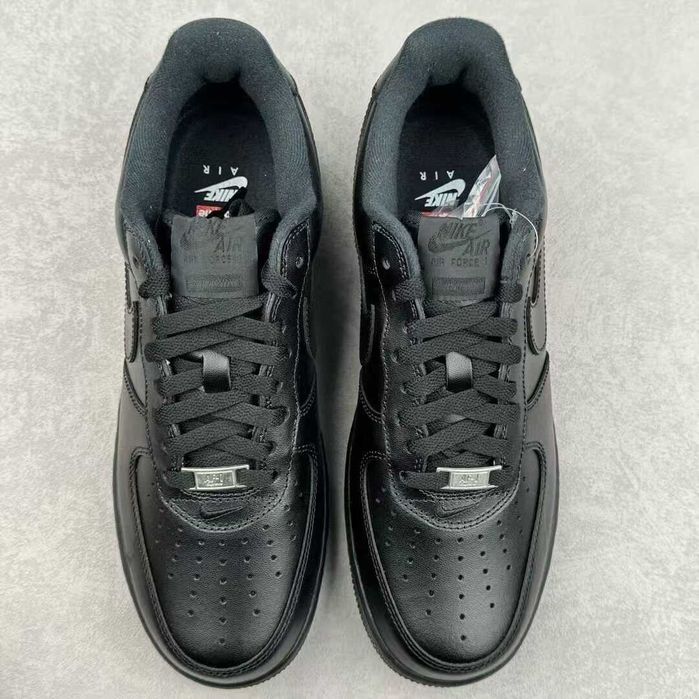 Nike Air Force 1 Low Supreme Czarny r.41