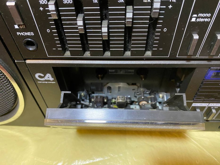 Запчастини у комплекті Fisher akai teac marantz Sanyo C4R