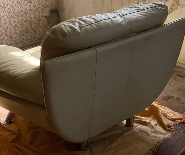 Продам 2 кресла б.у