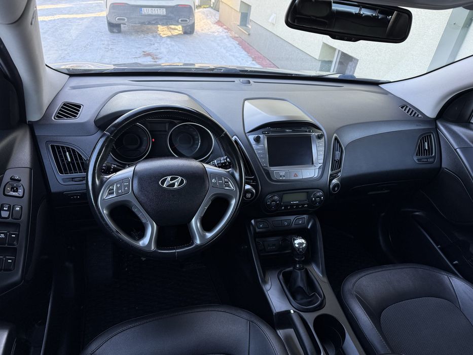 Hyundai ix35 2.0 CRDI 136KM 4x4 LIFT **ledy**navi**kamera**opłacony**
