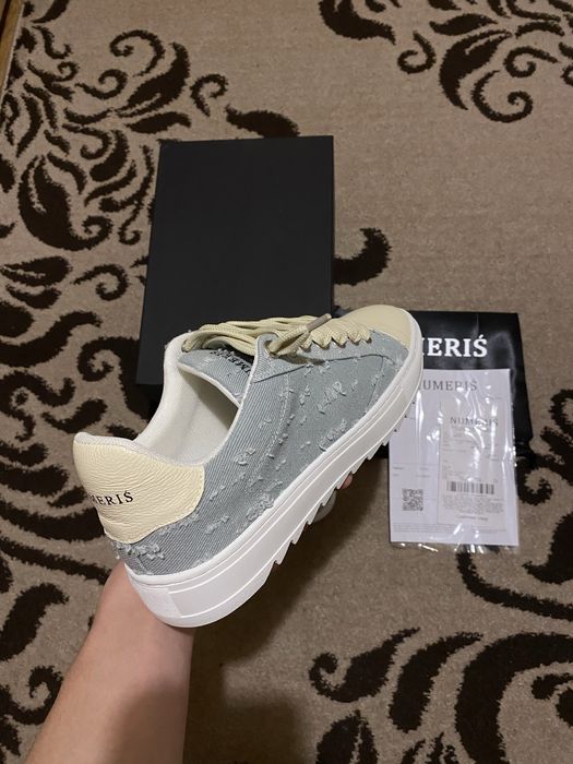 Кросівки Numeris {42}