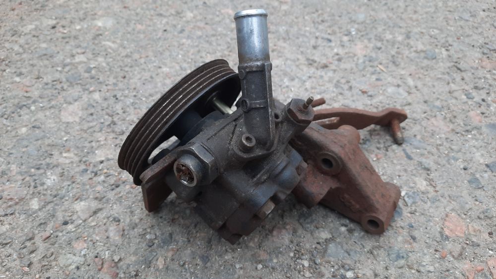 Гидроусилитель Mazda 323F '95