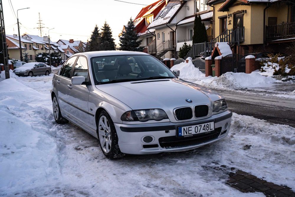 BMW E46 330ia LPG, zdrowa karoseria, biała skóra