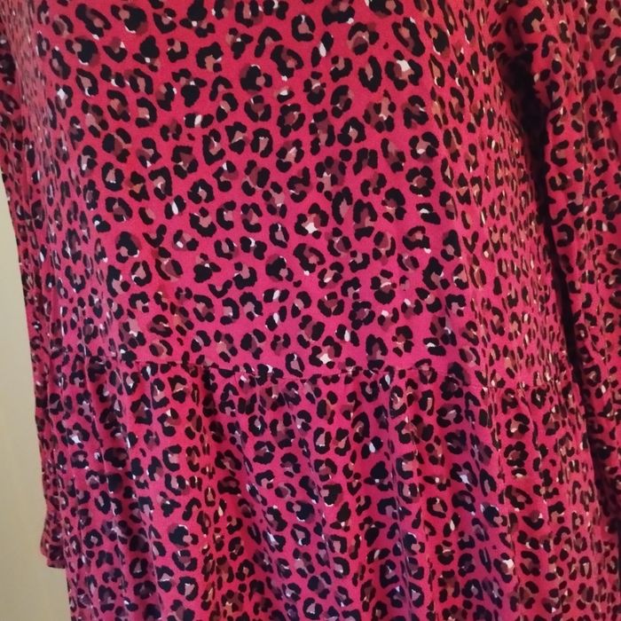 Krwisto czerwona panterka