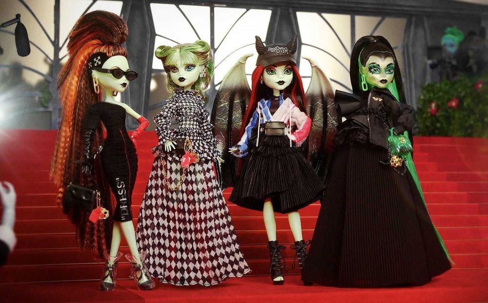 Off-White Monster High Off-White™ c/o Monster High