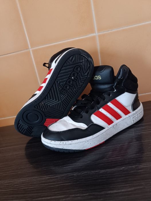 Sapatilhas Adidas Hoops 3.0 Mid (Cano Alto) – Tam. [38]
