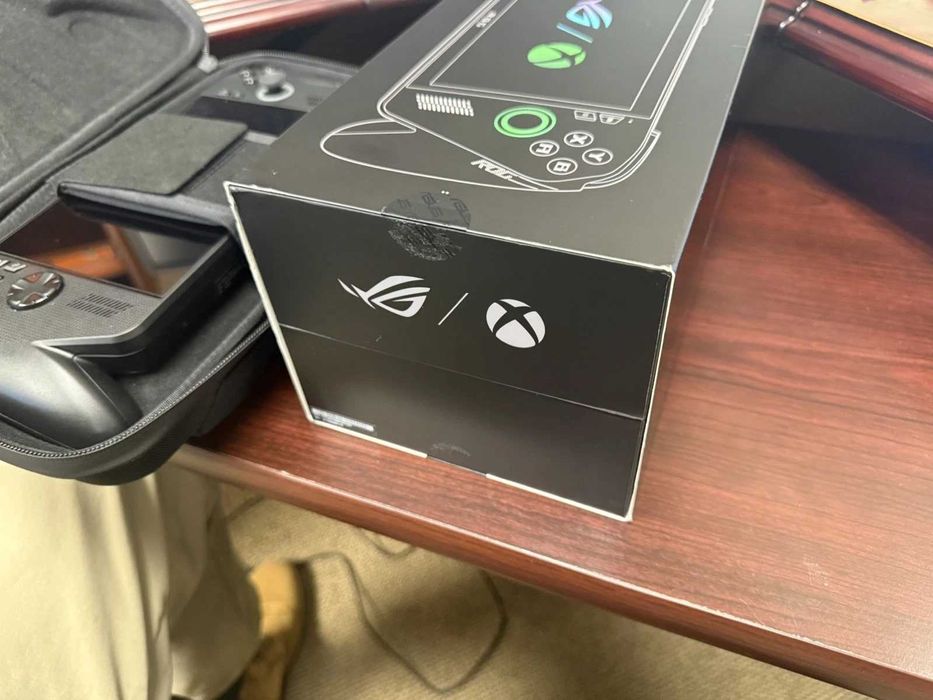 ASUS ROG Xbox Ally X 7” AMD Ryzen AI Z2 Extreme 24GB RAM 1TB c/ mala oficial