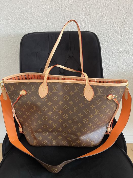 Louis Vuitton Neverfull Bandoulière Inside Out MM