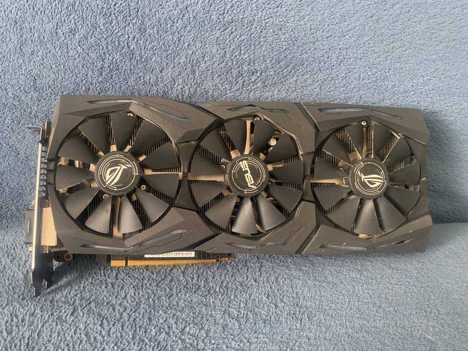 ASUS ROG Strix GTX 1080 8GB A8G Gaming — отличное состояние, тесты есть