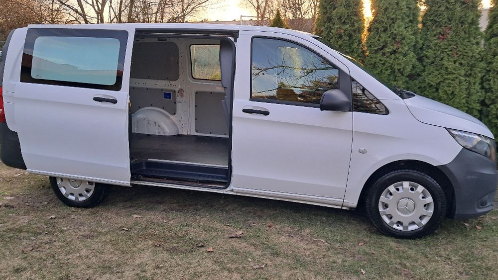 Vito 447 dostawczczy hak