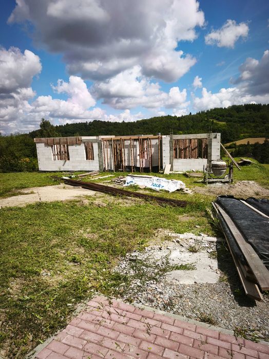 Sprzedam dom w trakcie budowy