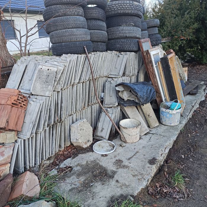 Sprzedam dachówki 60 gr sztuka