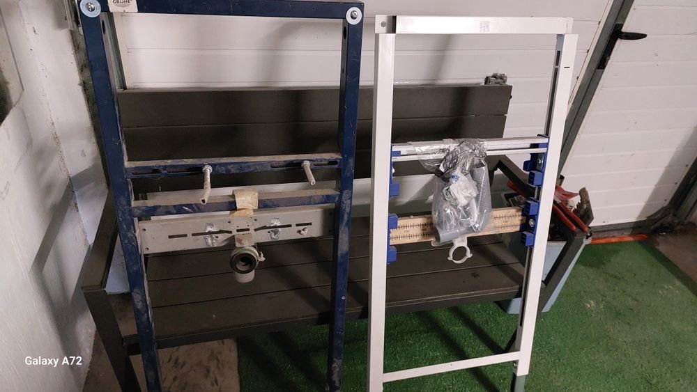 Stelaż umywalki podtynkowy