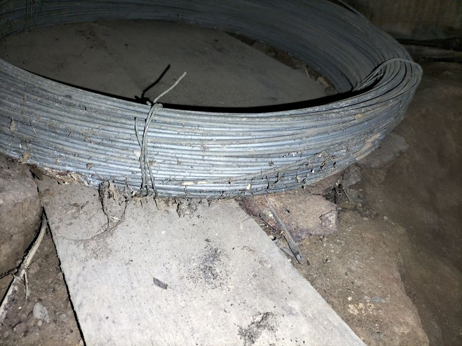 Rolo de arame              .