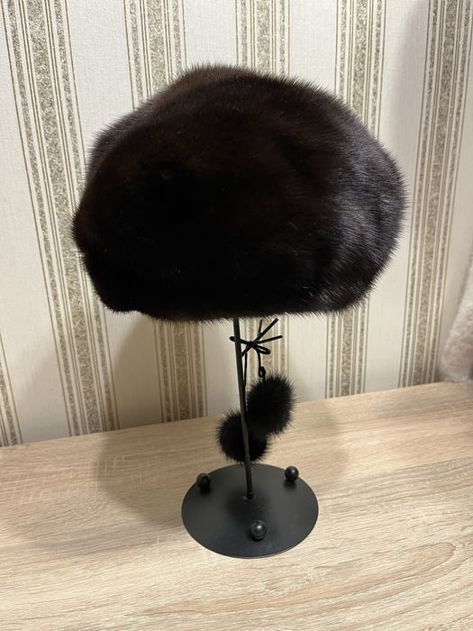 Норковий.    берет