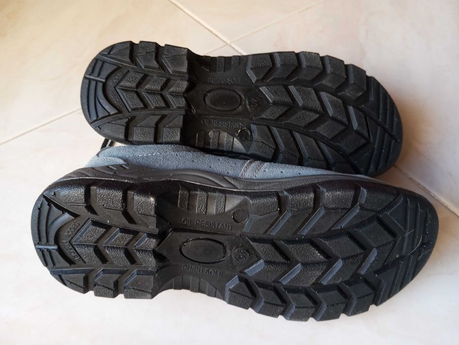 Sapatos de trabalho com biqueira de aço