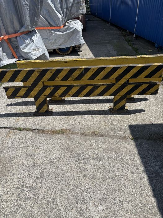 Odbojnice liniowe metalowe bariery ochronne