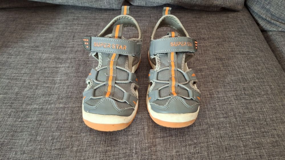 Sandalias menino tamanho 28