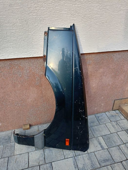 Przednie drzwi VW Passat B3 sedan kompletne, proste, zdrowe, elektryczne szyby i lusterka.