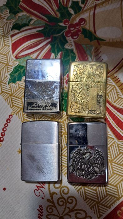 Isqueiros Zippo lote.
