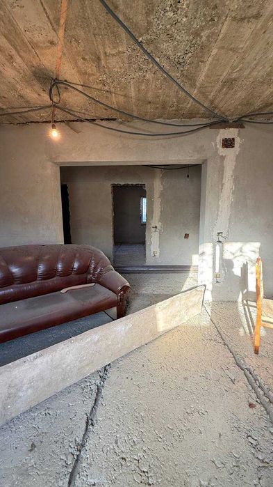 Продаж будинку в мальовничому місці — с. Коростувата