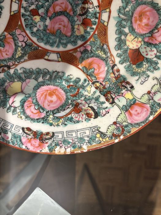 Prato de cerâmica chinesa. Fabricado em Macau.