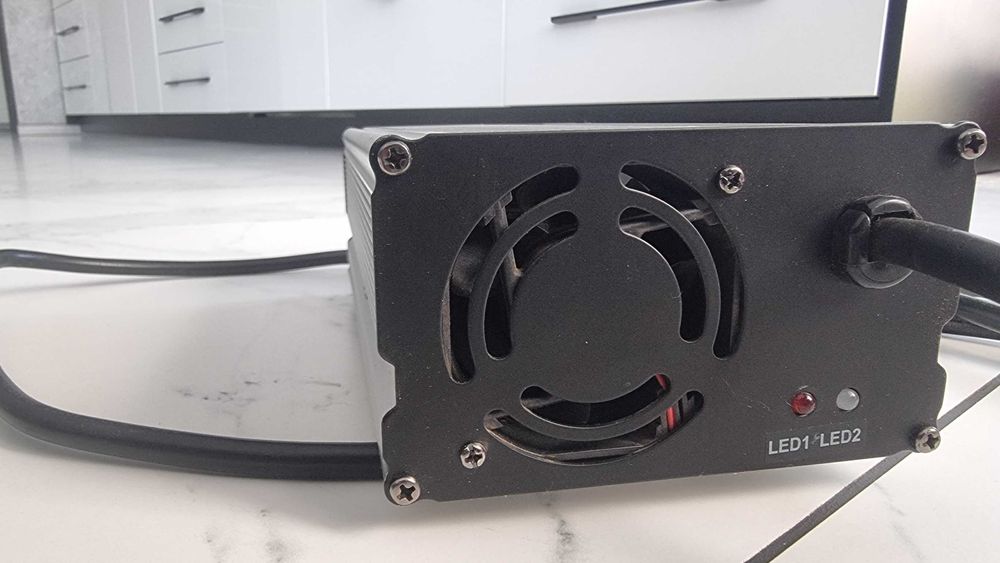 Зарядний пристрій 12s 44,4 В. AF900. Блок живлення Макс. 50,4в