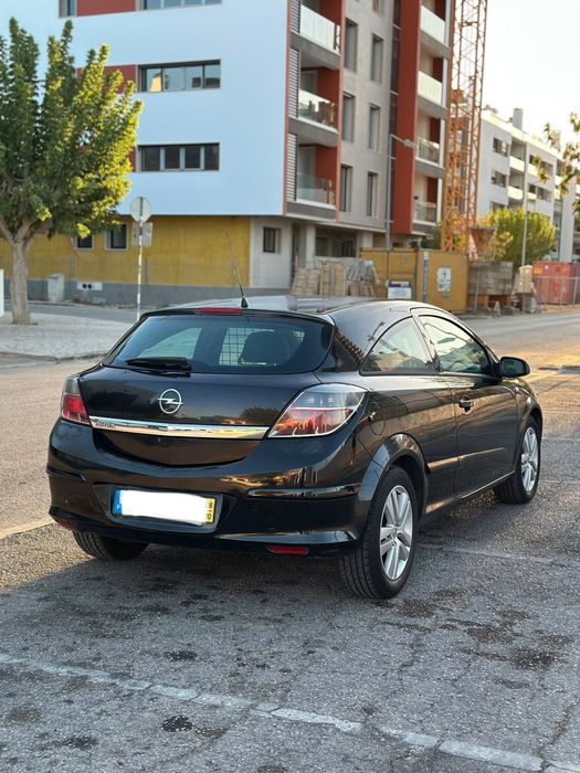 Opel Astra GTC 1.3 CDTi