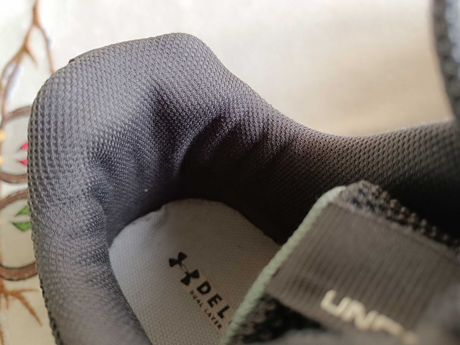 Tênis Under Armour Charged Surpass Masculino - Cinza e Verde N45