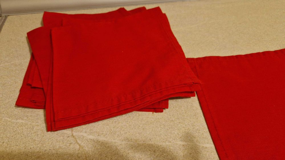 Conjunto 9 guardanapos de tecido vermelho, quadrados 38 cm x 38 cm