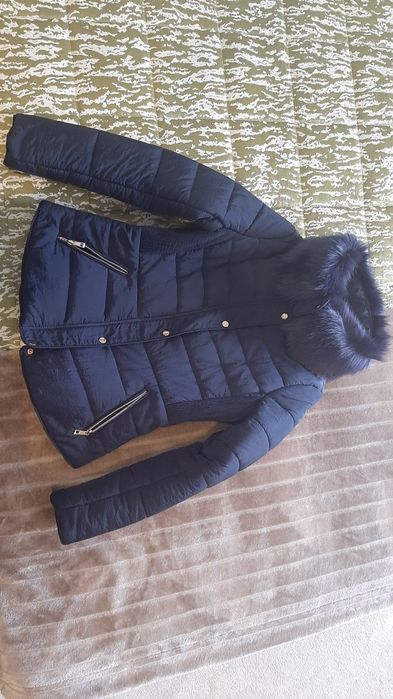 Casaco de Inverno com gola em pêlo