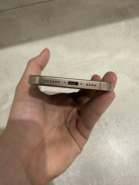 Iphone 16 pro max 256 розбитий esim