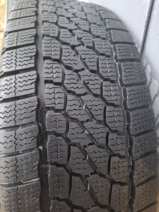 225 70 15c, зимова з дсками Fierstoune