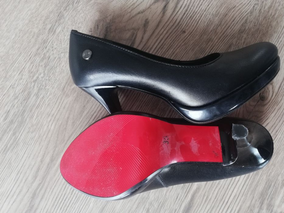 Skórzane buty na obcasie