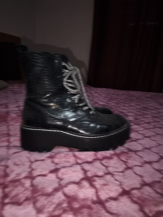 Botas tamanho 36
