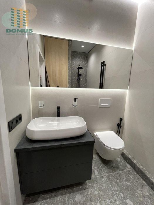 Продам 1 комн ЖК 66 Жемчужина. Краснова. Новый ремонт. ВИД МОРЯ