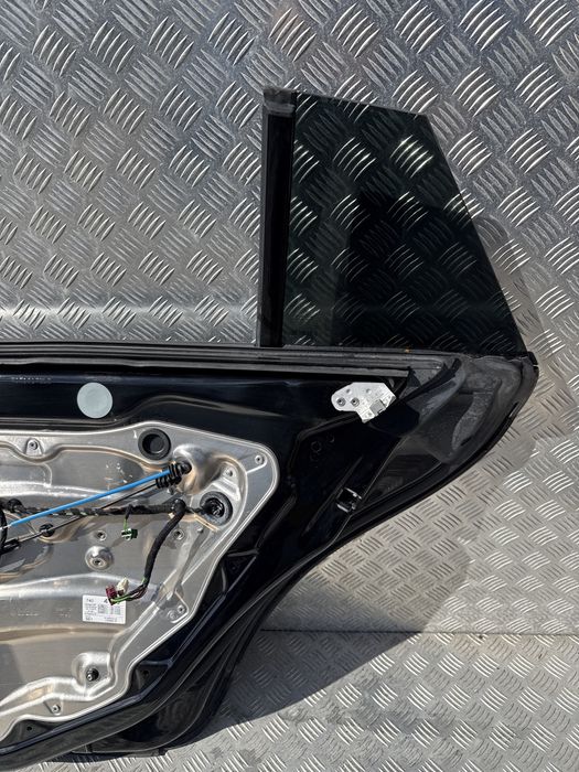 Drzwi prawy tył Mercedes CLS W218 2012r.